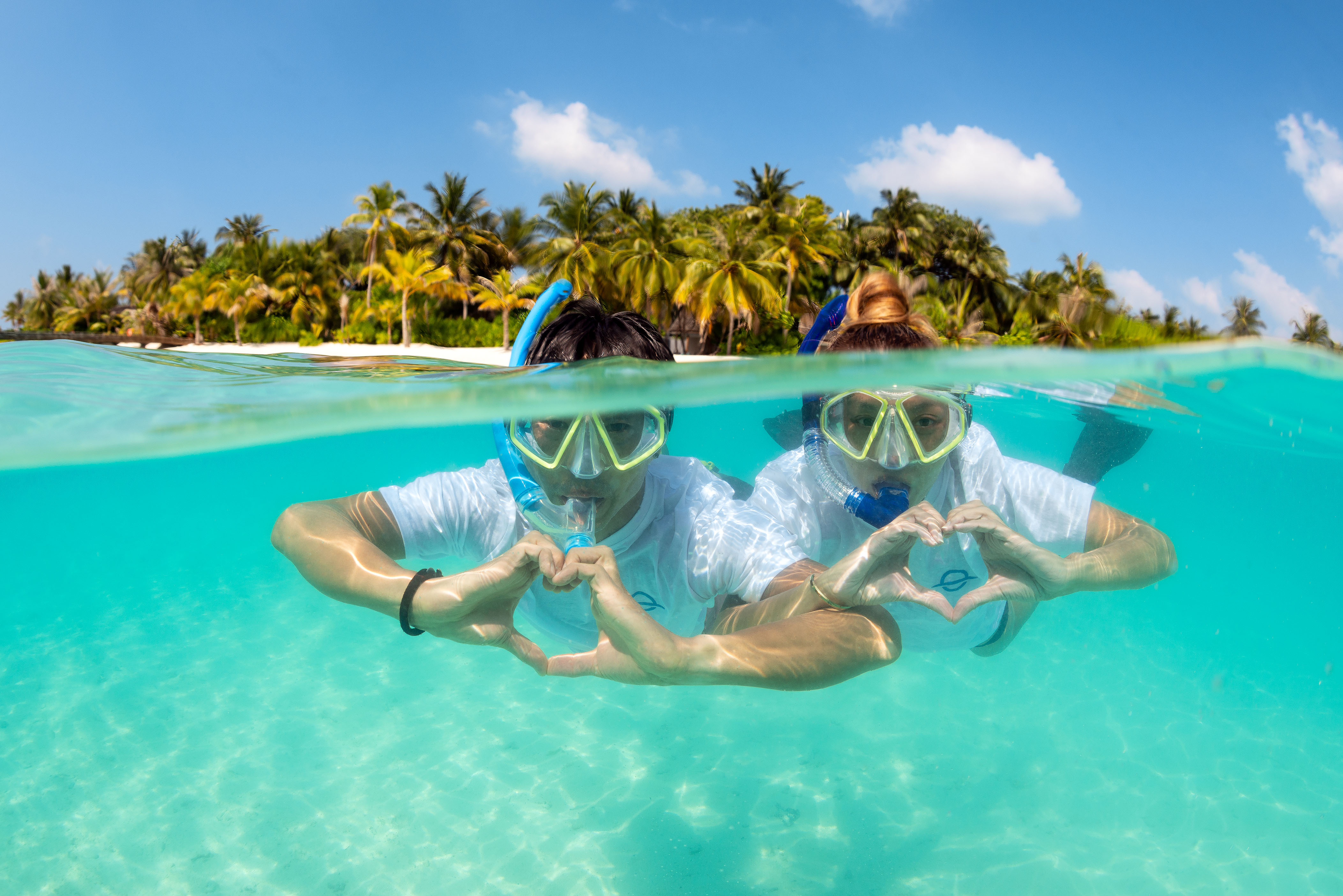 OUTRIGGER Maldives Maafushivaru Resort snorkel